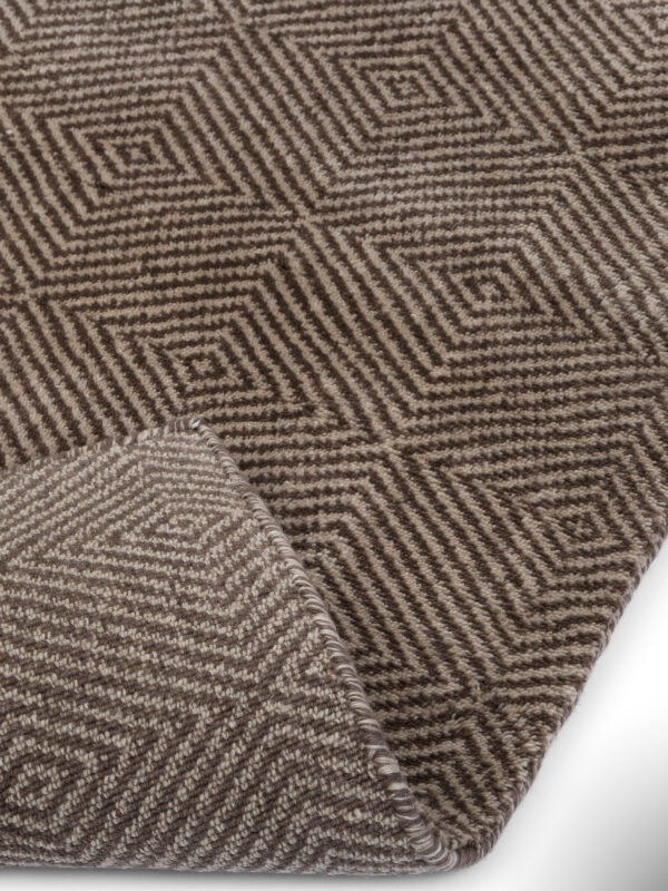 1212 beige